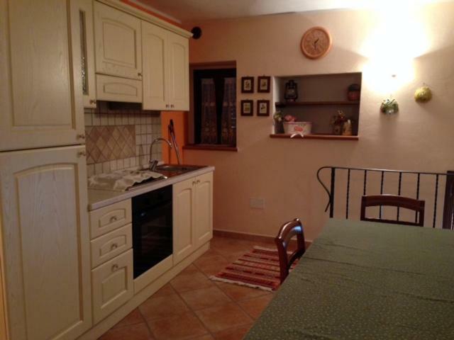 Il Borgo 30 Apartment Scapoli Екстериор снимка