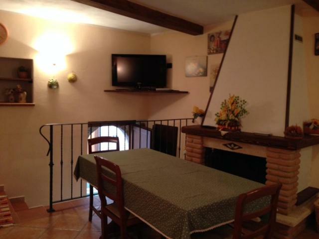 Il Borgo 30 Apartment Scapoli Екстериор снимка